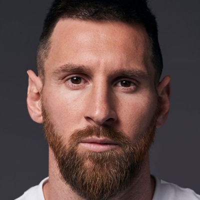 ▷ Biografía de Lionel Messi ◁ Edad, estatura, pack, hijos, goles, salario